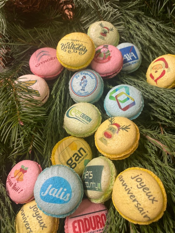 Macarons personnalisés avec logo d'entreprise pour cadeaux à lyon
