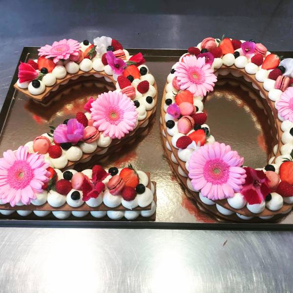 Vente De Pieces Montees Et Number Cake Villefranche Sur Saone Nicolas Le Patissier